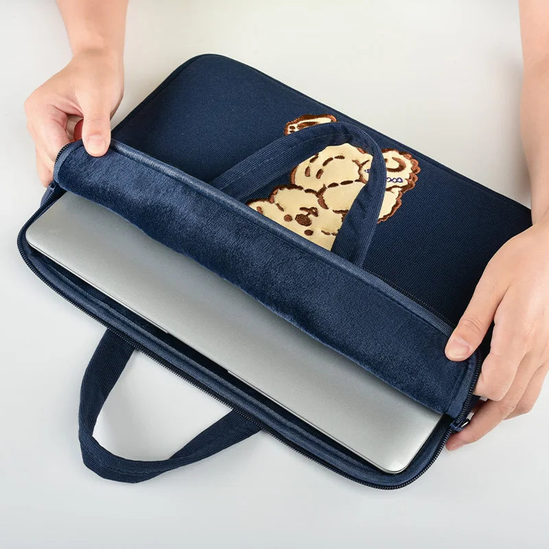 laptop sleeve case bag Fashion women girls cartoon in USA.