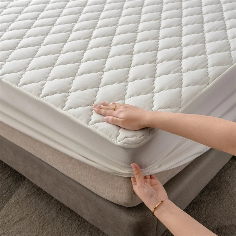 Waterproof Thicken Mattress Topper Pad Anti-bacterial Mattress in USA.