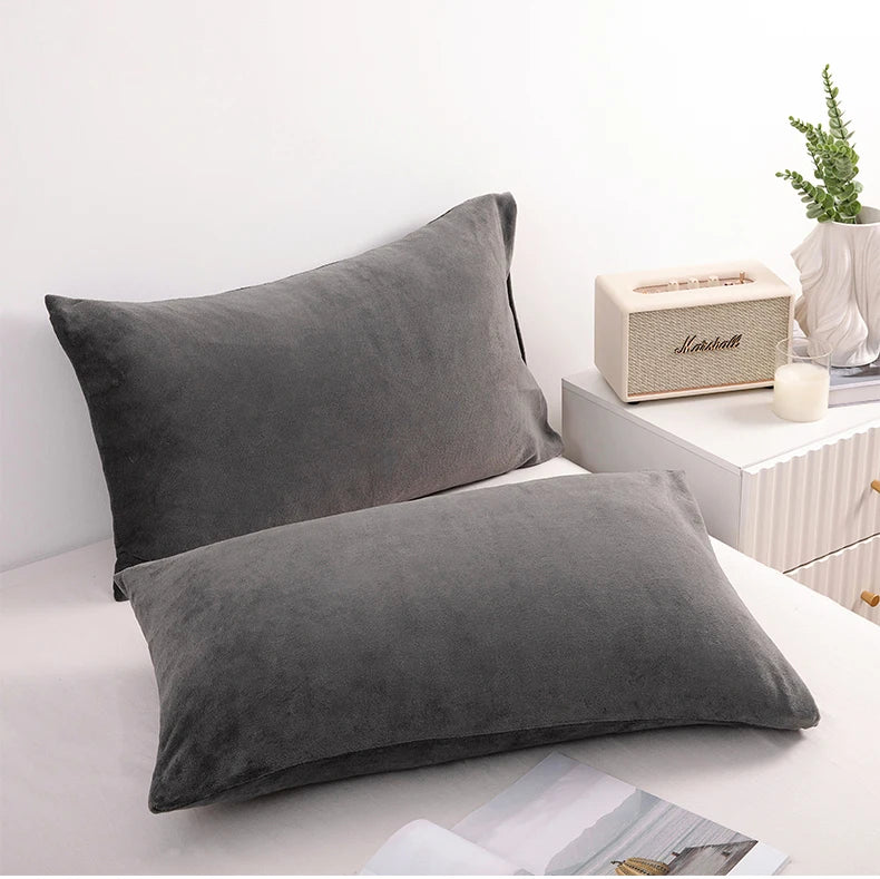 Velvet Fabric Pillowcase Comfortable Bedding in USA