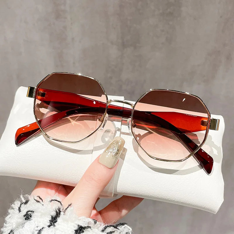 New Women Sunglasses Chain Anti Uv Sun Glasses in USA