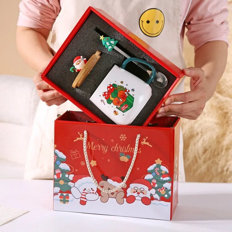 Cute Christmas gift mug lid spoon High appearance in USA