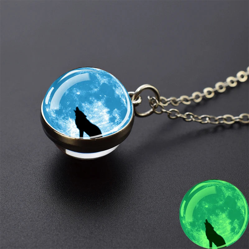 Glow Dark Wolf Necklaces Howling Wolf Head in USA