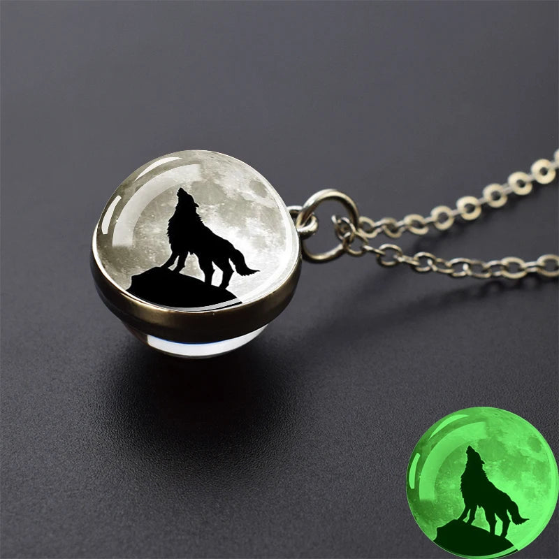 Glow Dark Wolf Necklaces Howling Wolf Head in USA