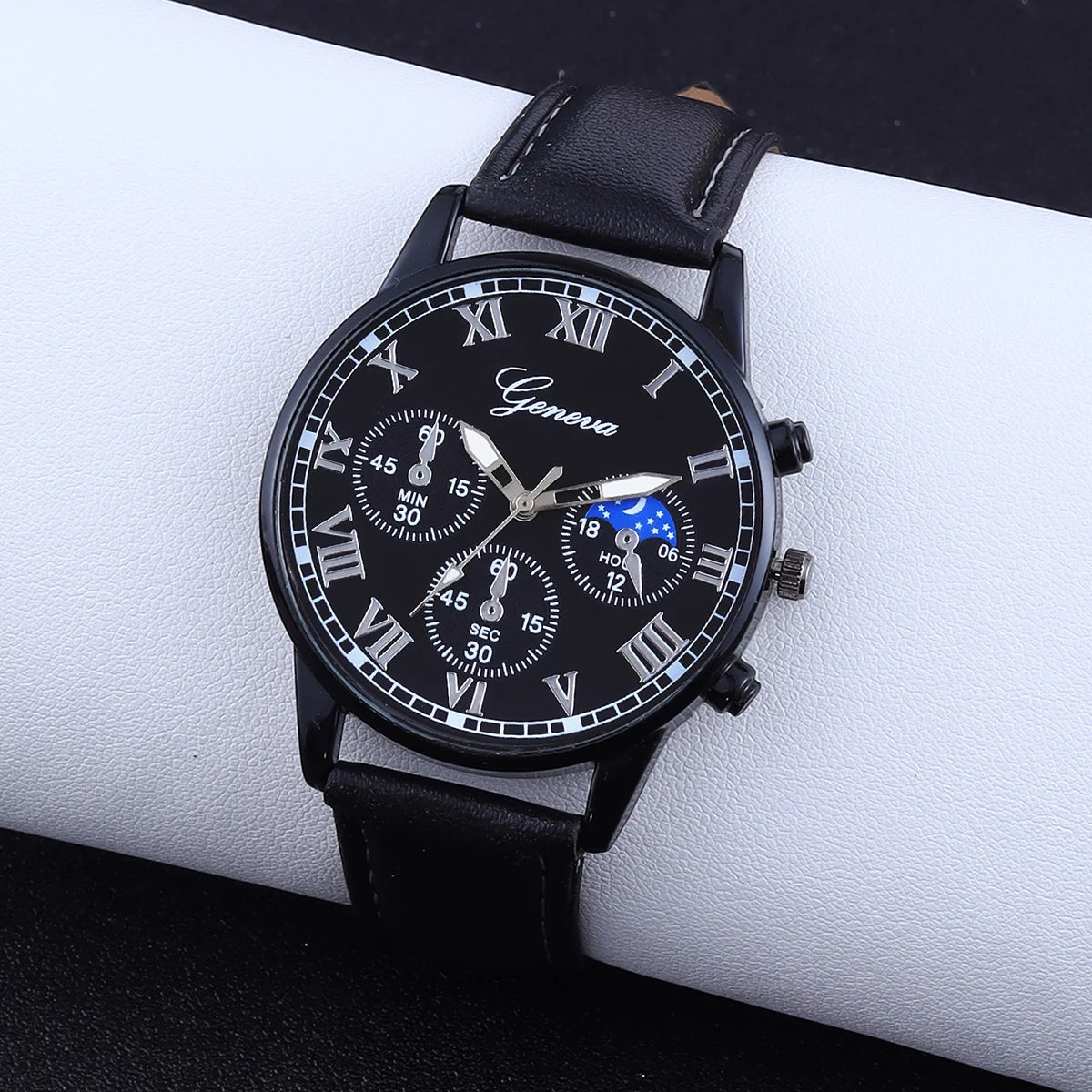 Classic star pattern Roman leather men's quartz watch in USA