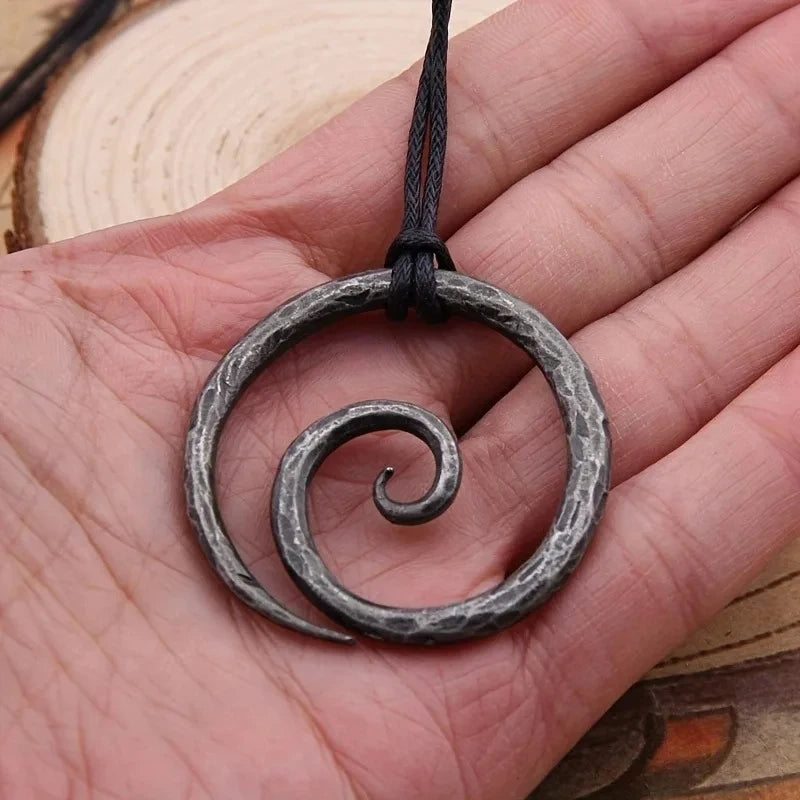 Retro Viking Odin Raven Compass Rune Pendant Necklace in USA