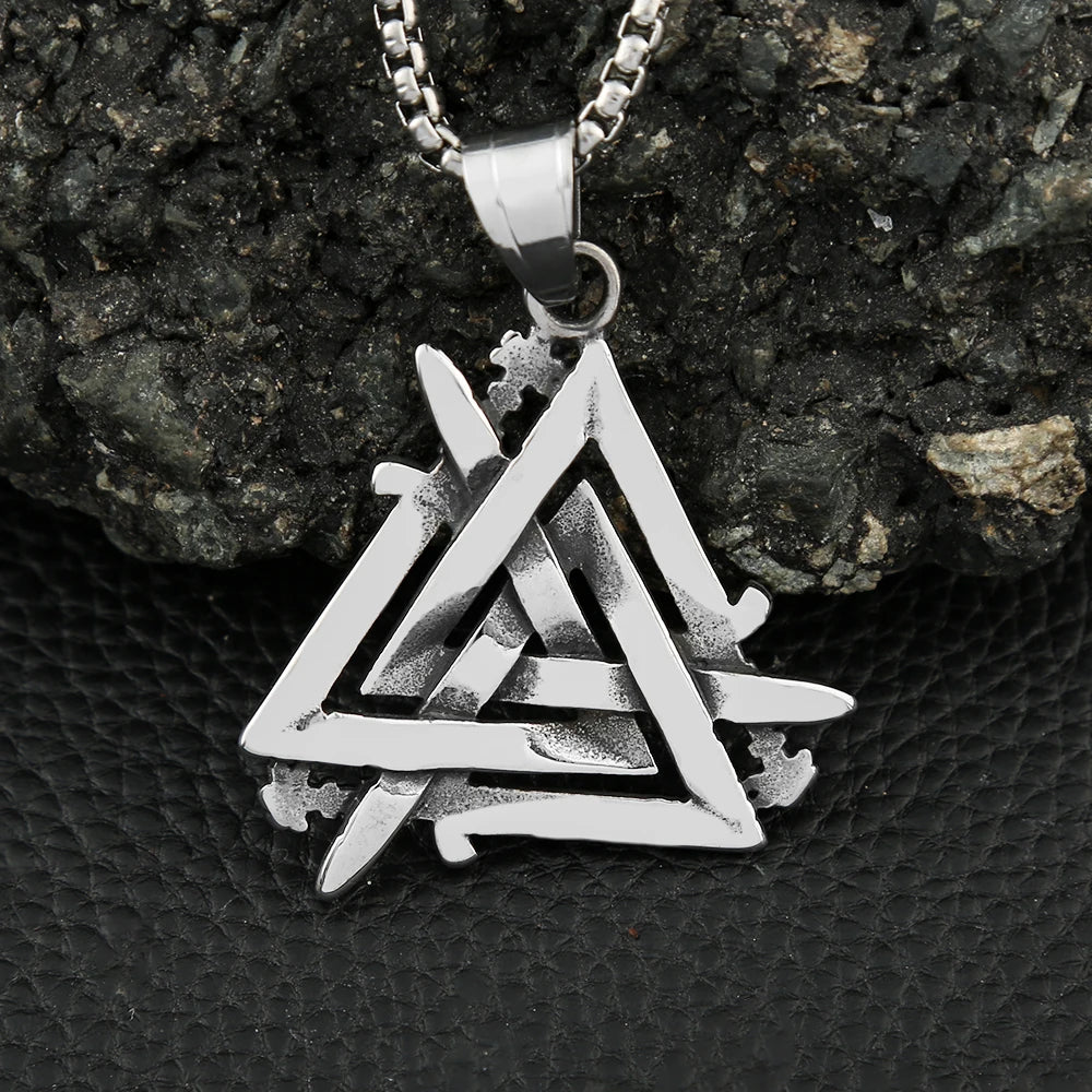 New Vintage Vikings Odin Triangle Pendant Necklace in USA