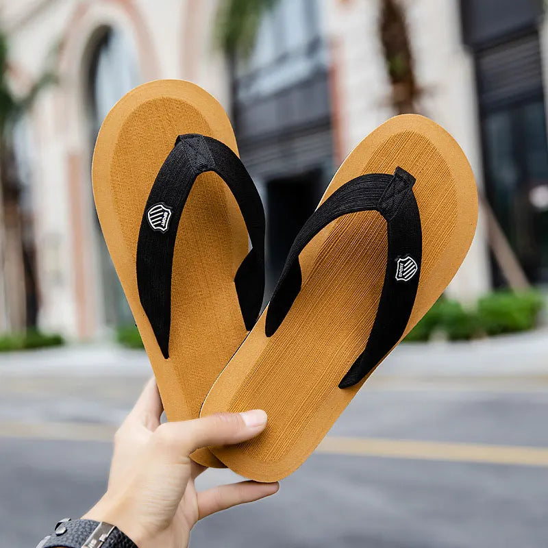 High Quality Men Beach Shoes Summer Casual Flat Slippers in USA