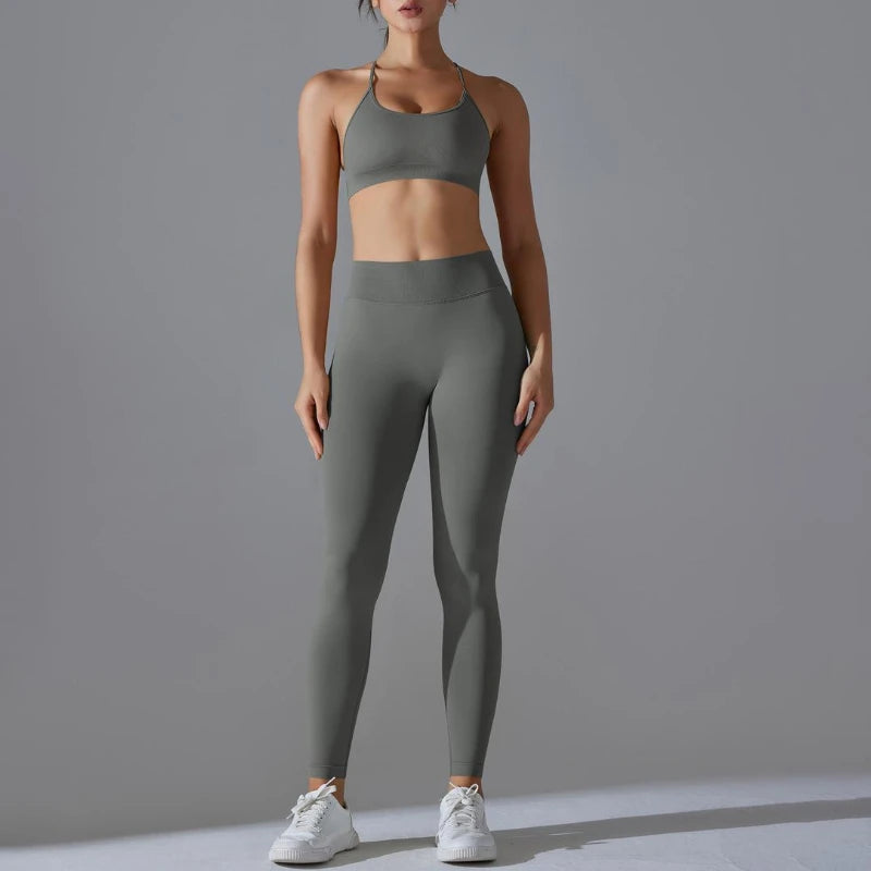 Women's sports clothing