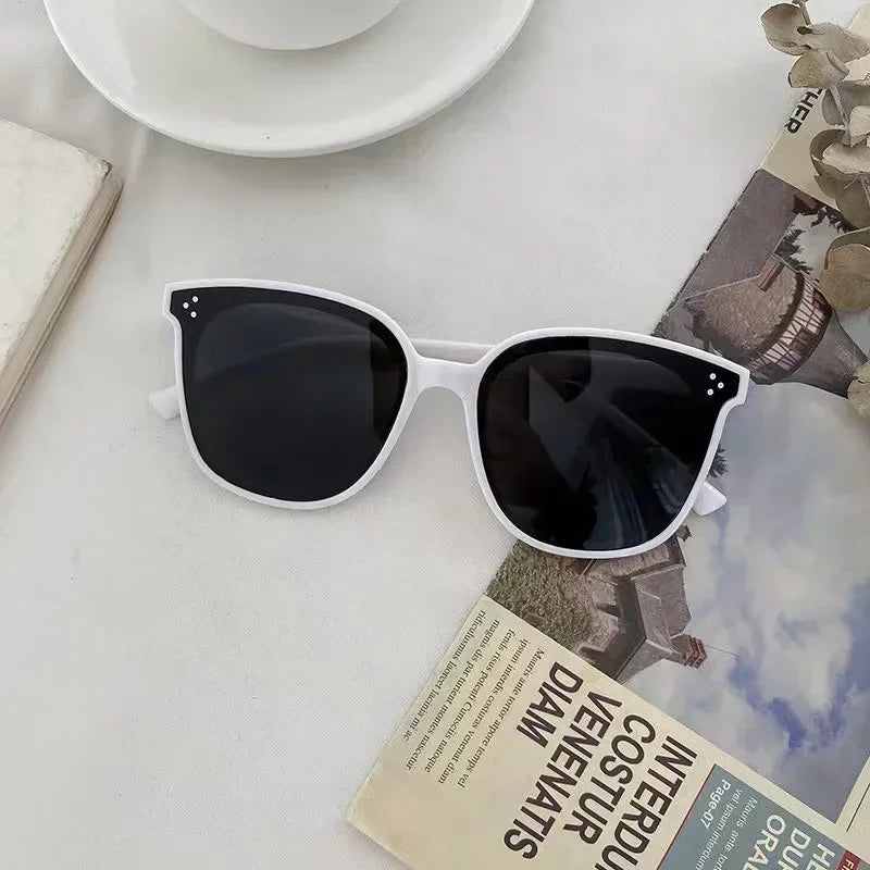 Women Sunglasses Fashion Classic Sunglasses Large Frame Sunglasses in USA