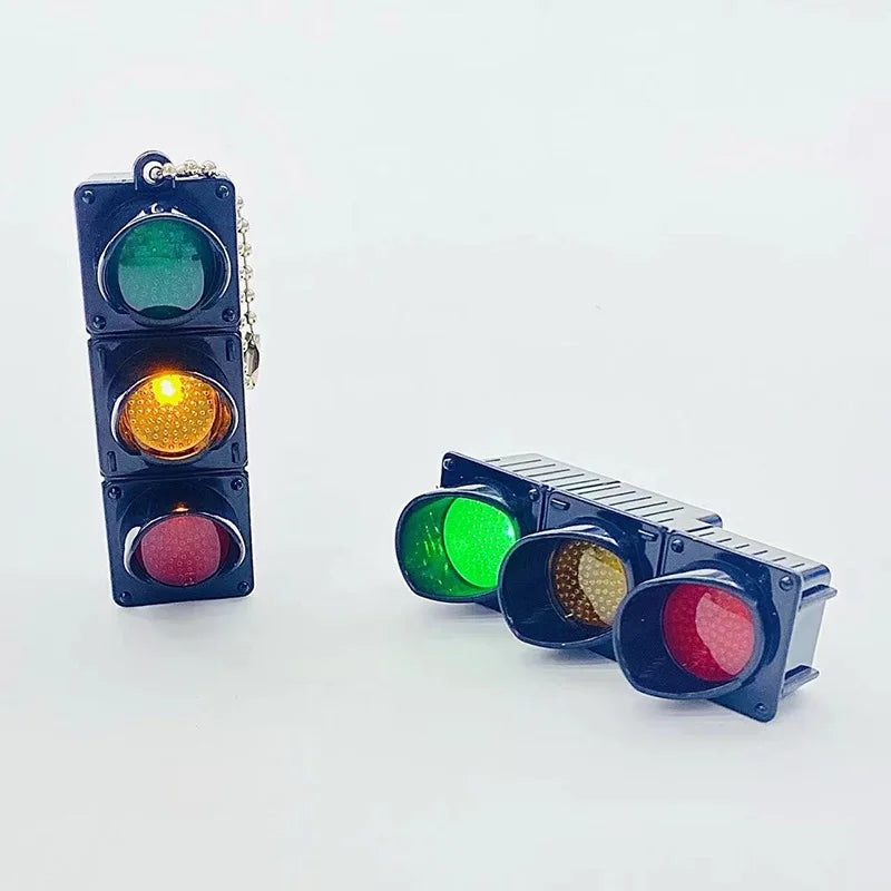 Novelty Simulation Electronic Traffic Light Keychain Pendant in USA