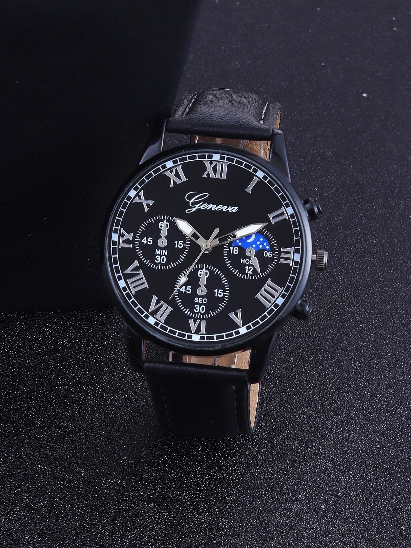 Classic star pattern Roman leather men's quartz watch in USA