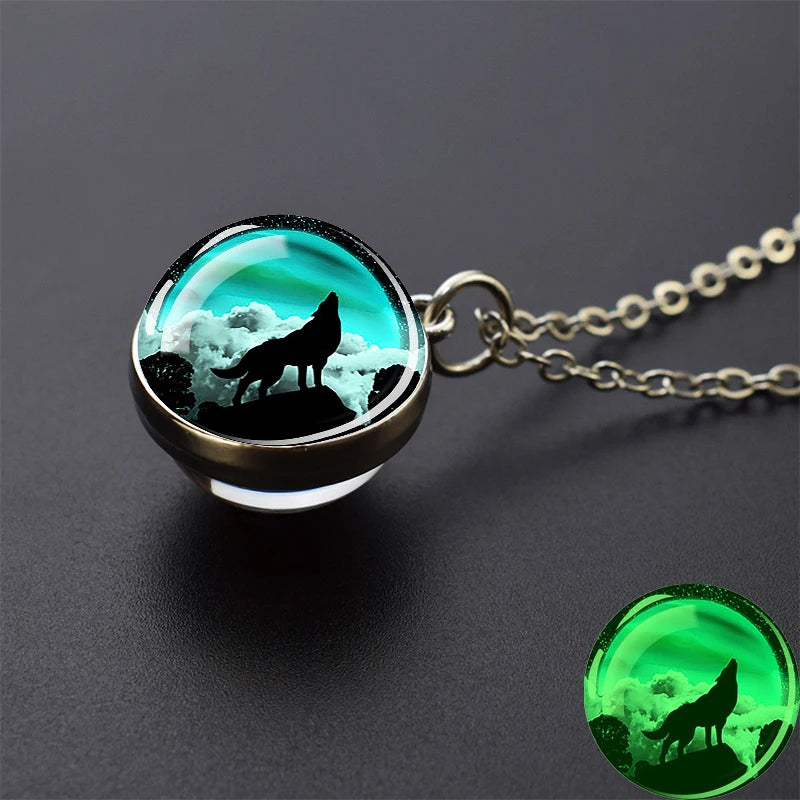 Glow Dark Wolf Necklaces Howling Wolf Head in USA