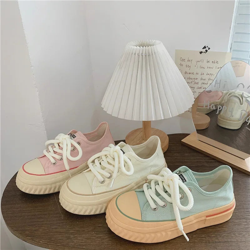 Trainers and plimsolls